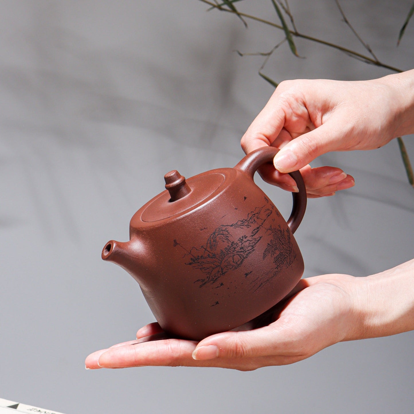 Handmade Yixing Zisha Purple Clay Teapot, Traditional Chinese Clay Teapot, Large Capacity 460ml