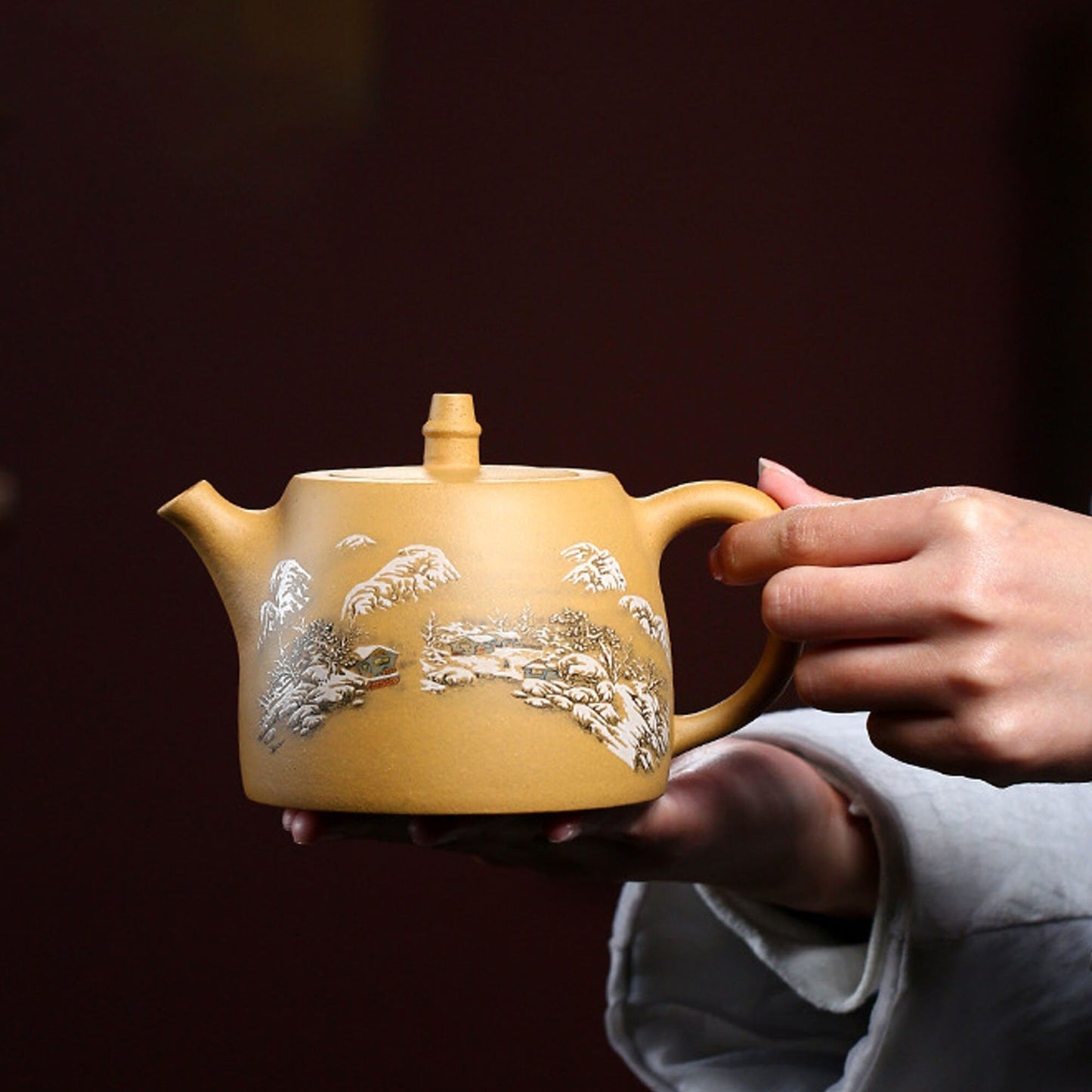 Yixing Zisha Clay Teapot with hand painted graphics, Large Capacity Teapot 500ml/17oz